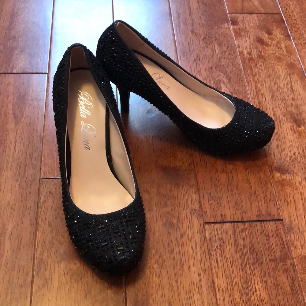 Black Sparkly Heels ✨🌟